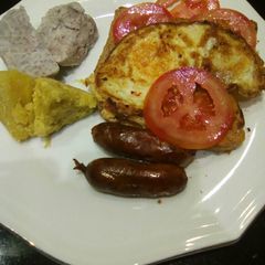 A picture of My heavy breakfast.