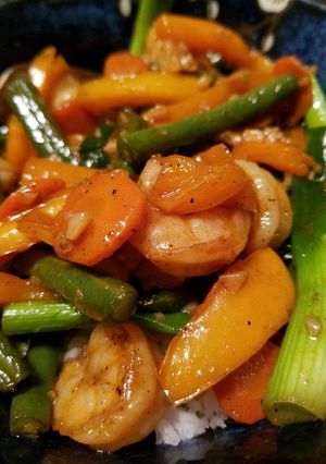 A picture of Shrimp stir-fry.