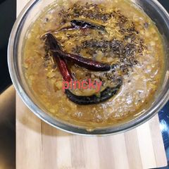 A picture of Chana masala dal fry.