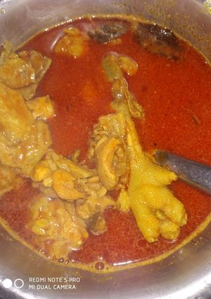 நாட்டுக்கோழி குழம்பு (Naatukozhi kulambu recipe in tamil) செய்முறை முக்கிய புகைப்படம்
