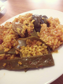 Una foto de Paella de verduras