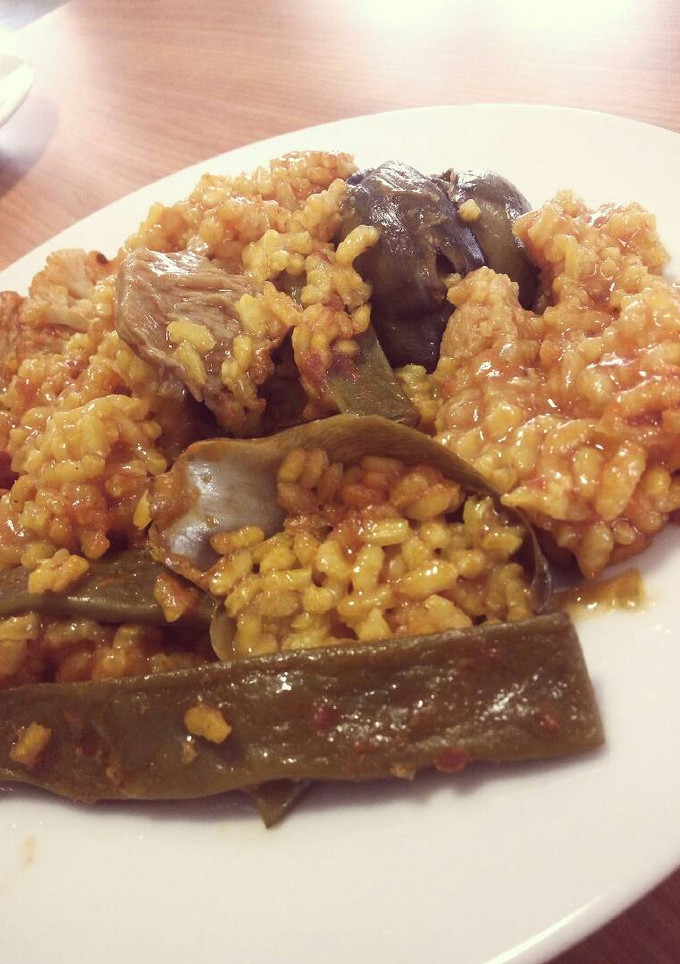 Una foto de Paella de verduras