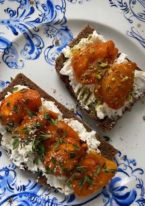 A picture of Roasted Apricots with Cheese for Breakfast.