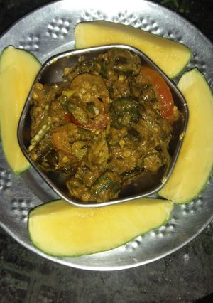 A picture of Sarso wali bhindi.