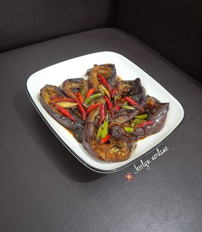 Foto resep 🍆 Terong Sobek Saus Pedas Manis Wijen (Versi Reels) Jesslyn Orlane