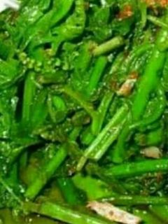 Foto resep Tumis Daun Pakis