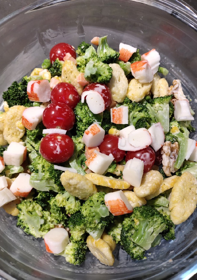 A picture of Broccoli Salad.