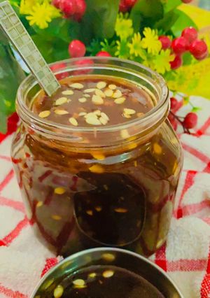 A picture of Khatti meethi imli chutney.
