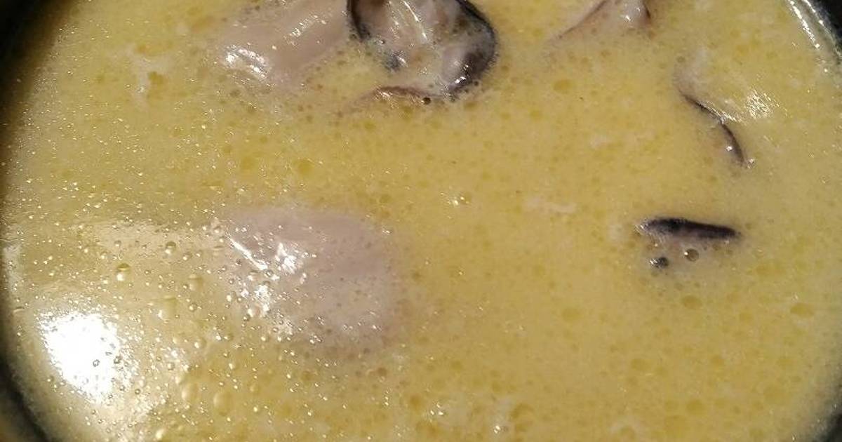 Oyster Stew Recipe by skunkmonkey101 - Cookpad