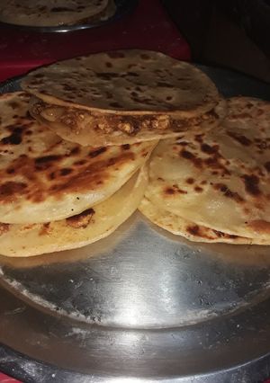 আলু পনিরের পরোটা (Aloo Paneer Paratha Recipe in Bengali) রেসিপির প্রধান ছবি