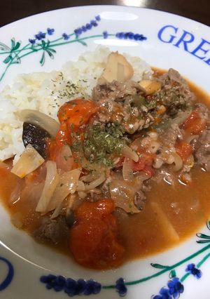 A picture of Tomato beef stew.