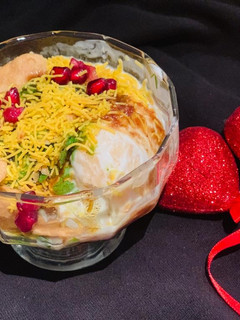 A picture of Aloo Papadi Chaat.
