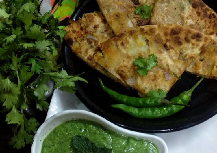 Recipe: Tasty Aloo paratha