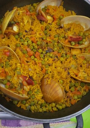 A picture of Seafood Paella.