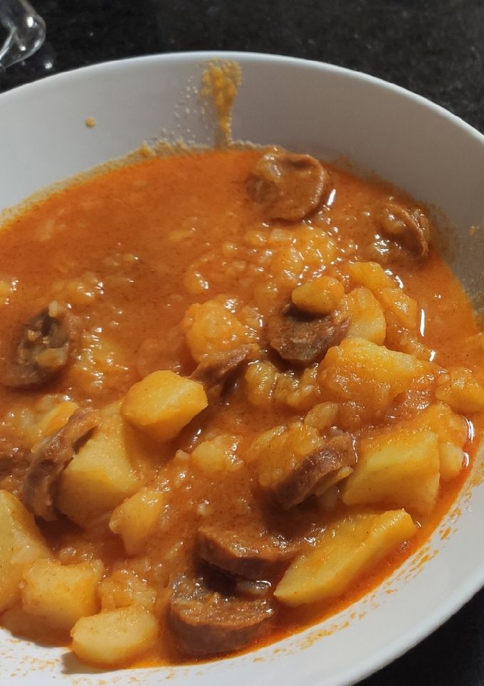 Una foto de Patatas a la riojana