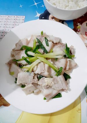 Hình của món Thịt luộc ướp mắm tỏi.