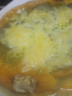 Foto principal de Calabaza rellena de gambas con pepinillos en vinagre