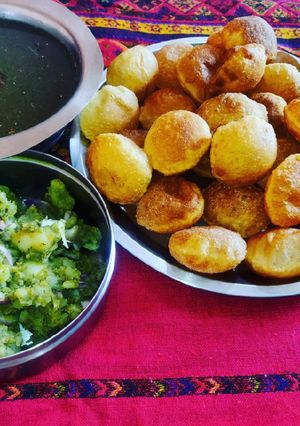 A picture of Pani Puri.