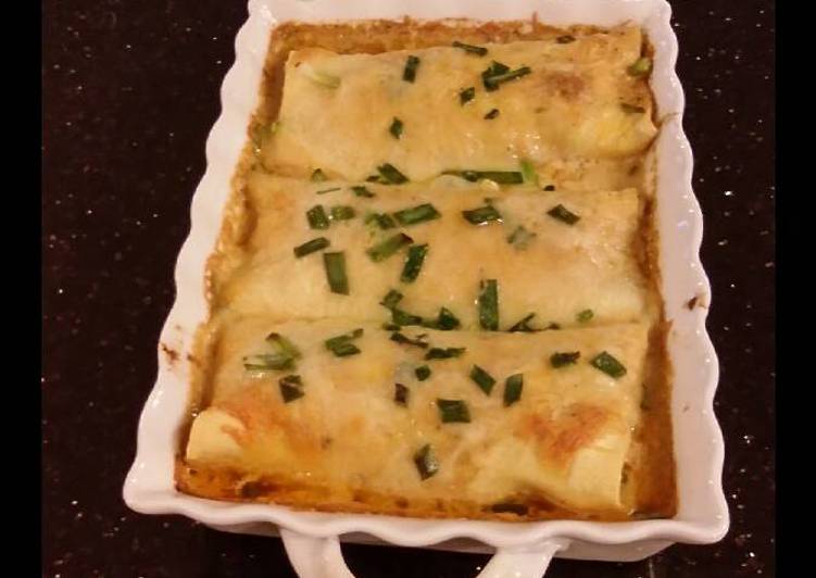 Recipe of Delicious Crab and Shrimp Enchiladas with Hatch Chili Sauce