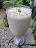 ચીકુ ઍન્ડ નટ મિલ્કશેક (Chickoo Nut Milkshake Recipe In Gujarati)