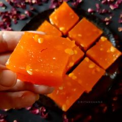 A picture of Muscat Halwa Kolkata style.