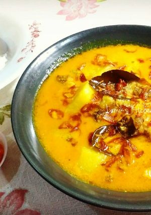 Foto resep Gule Sapi Kentang versi Jawa Favorite nya si bontot😘😘