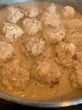 Albóndigas de pollo y tofu, incluido salsa de setas con avena🧆