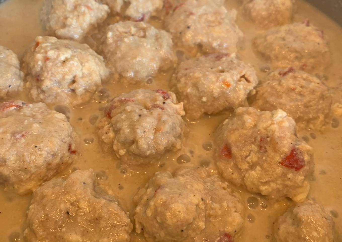 Albóndigas de pollo y tofu, incluido salsa de setas con avena🧆