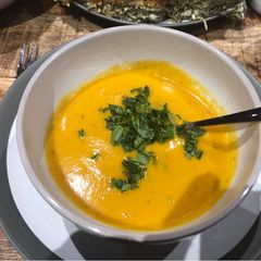 A picture of Sweet Potato Soup (vegan- and paleo-friendly). #easy #quick and yummy.