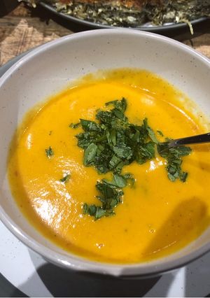 A picture of Sweet Potato Soup (vegan- and paleo-friendly). #easy #quick and yummy.