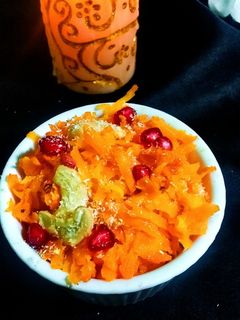 গাজরের ঝুড়া হালুয়া রেসিপির প্রধান ছবি