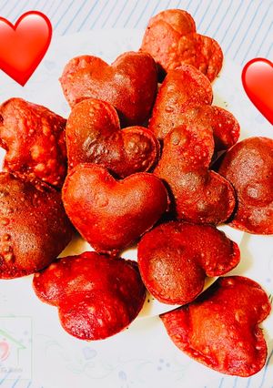 बीटरूट हार्ट शेप पूरी (Beetroot heart shape puri recipe in Hindi) रेसिपी मुख्य फोटो