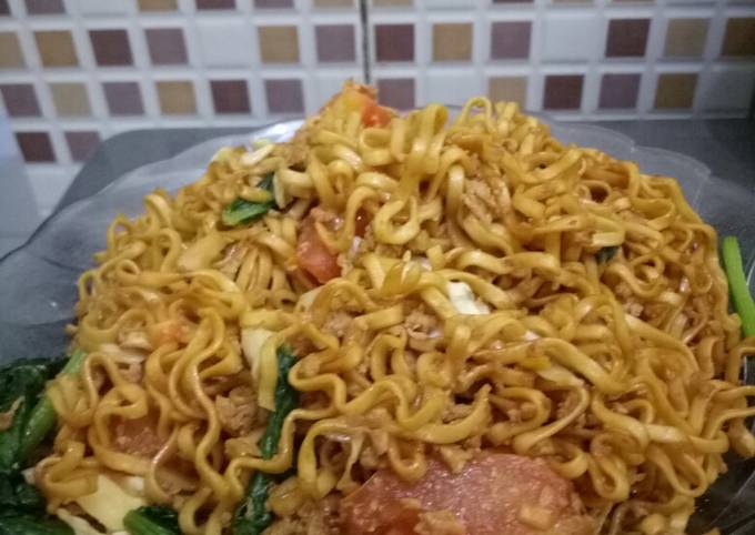 Bagaimana Menyiapkan Mie Goreng Sederhana, Bisa Manjain Lidah