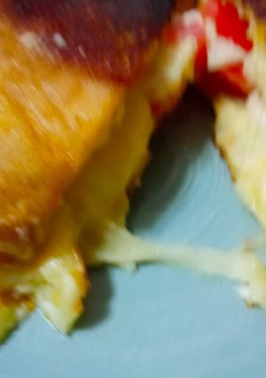 Una foto de Omelette súper esponjoso con queso y tomate