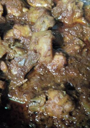 A picture of Chicken potato(murghi alu).