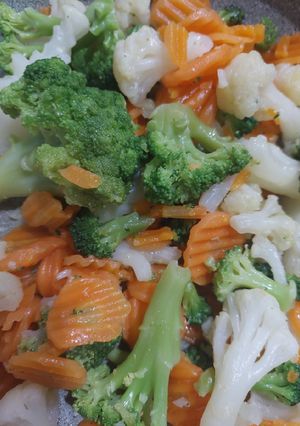 Foto di Contorno tricolore....Cavolo broccoli e carote