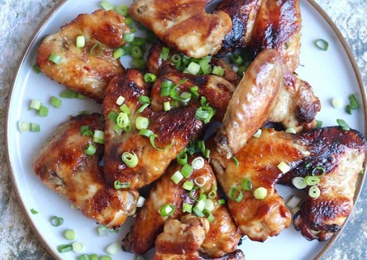 Roasted chicken Wings Thai Style - Kai Yang �