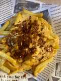 بطاطس بصوص الجبن Cheese Fries