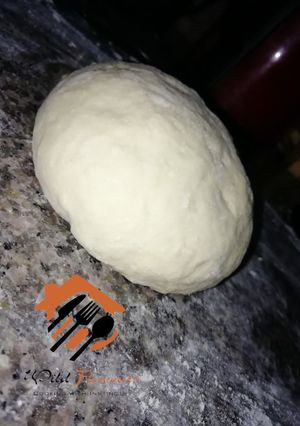 A picture of Pizza dough.