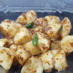A picture of Aloo Kachalu Chaat !.
