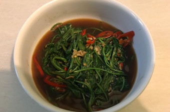 Cara Gampang Menyiapkan 1. Tumis Kangkung Saos Teriyaki Anti Gagal