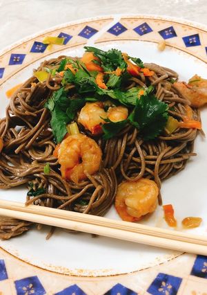 Φωτογραφία της συνταγής Soba noodles με γαρίδες