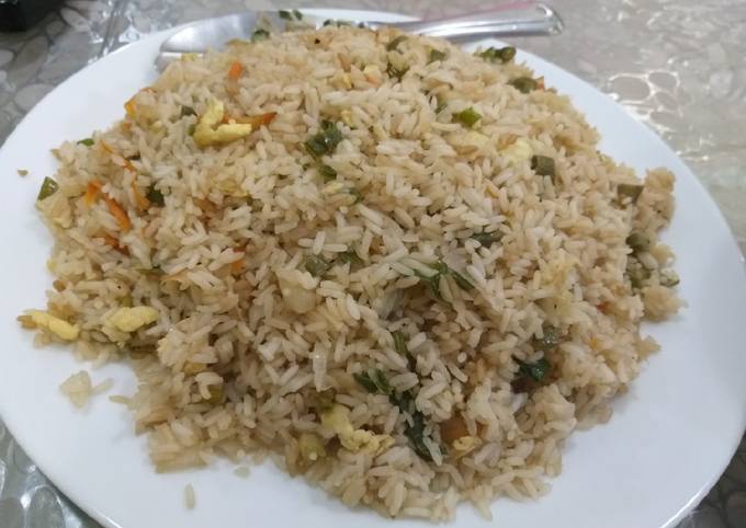 Step-by-Step Guide to Prepare Gordon Ramsay Egg veg fried rice