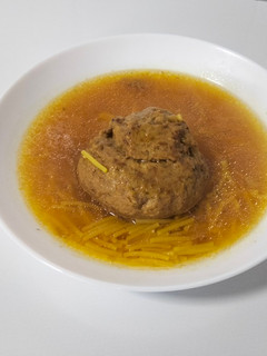 Una foto de Sopa de pelota en Olla GM