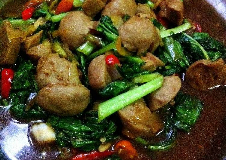 Resep Tumis Sawi Bakso Pedas Oleh Maharani Herawan Cookpad