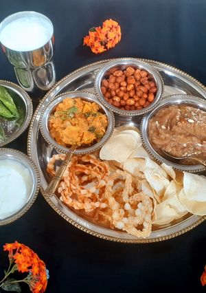 ફરાળી ડિશ(Farali dish recipe in Gujarati) રેસીપી મુખ્ય ફોટો