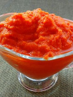 हल्दी-लाल मिर्च चटनी(haldi lal mirch ki chutney recipe in Hindi) रेसिपी मुख्य फोटो