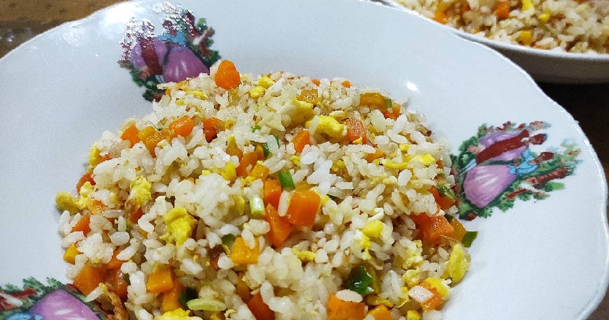 28 resep nasi goreng yang chow enak dan sederhana ala rumahan  Cookpad