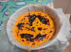 Foto principal de Tarta de queso basque con papaya