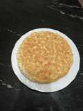 Tortilla de patata, rellena de bocas de mar